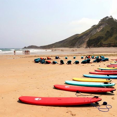 Llanes Surfcamp & Hostel Zewnętrze zdjęcie
